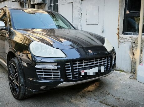 Porsche Cayenne GTS