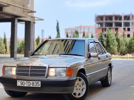 Mercedes 190