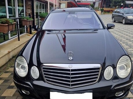 Mercedes E 220