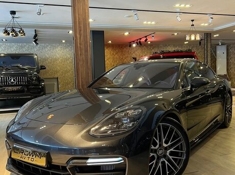 Porsche Panamera 4S