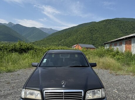 Mercedes C 180