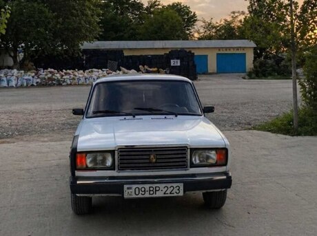 LADA (VAZ) 2107
