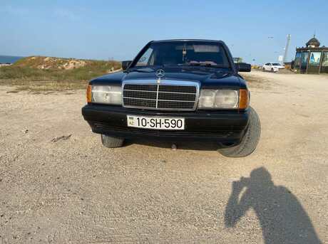Mercedes 190