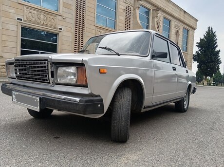 LADA (VAZ) 2107