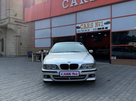BMW 523
