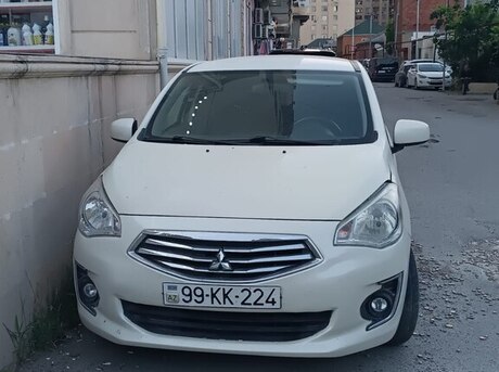 Mitsubishi Attrage
