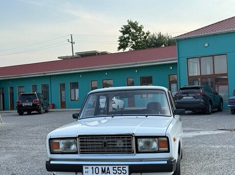 LADA (VAZ) 2107