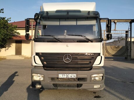 Mercedes Axor 1833
