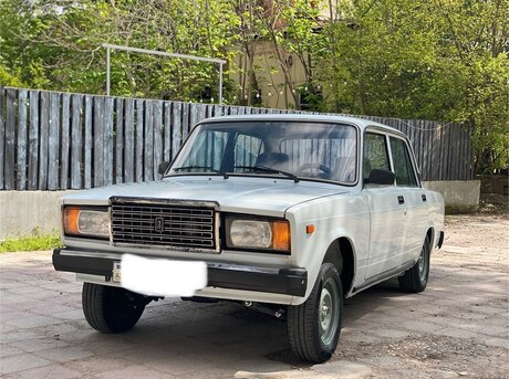 LADA (VAZ) 2107