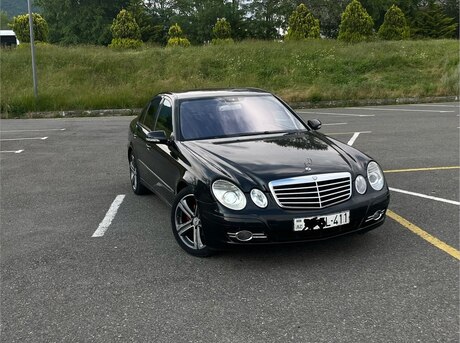 Mercedes E 220