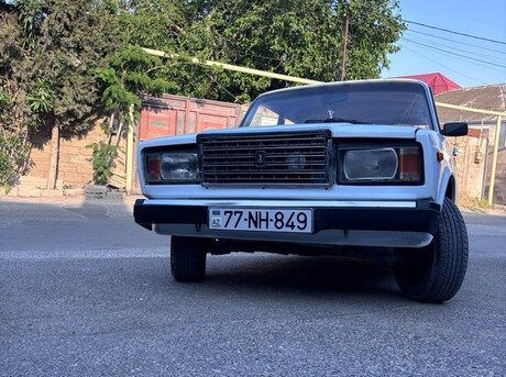 LADA (VAZ) 2107