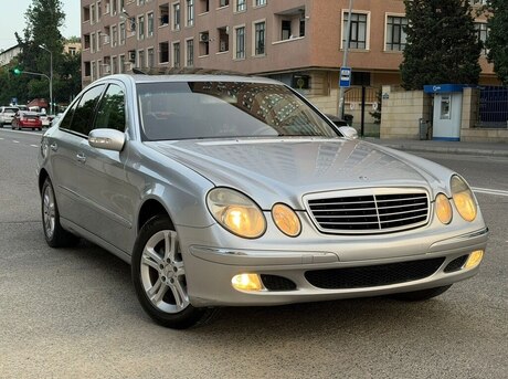 Mercedes E 320
