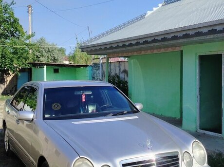 Mercedes E 280