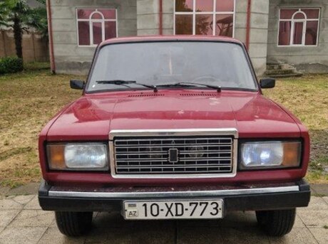 LADA (VAZ) 2107