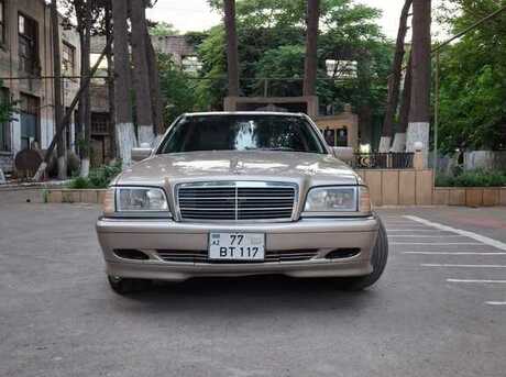 Mercedes C 230