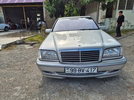Mercedes C 220