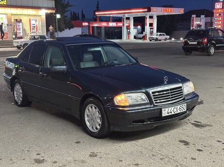 Mercedes C 230