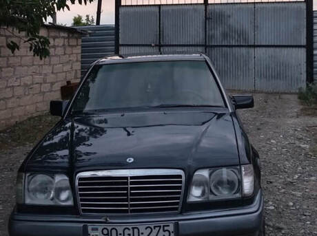 Mercedes 200 D