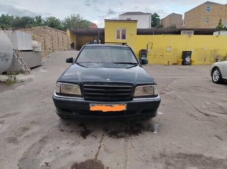 Mercedes C 220