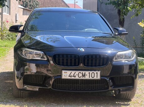 BMW 528