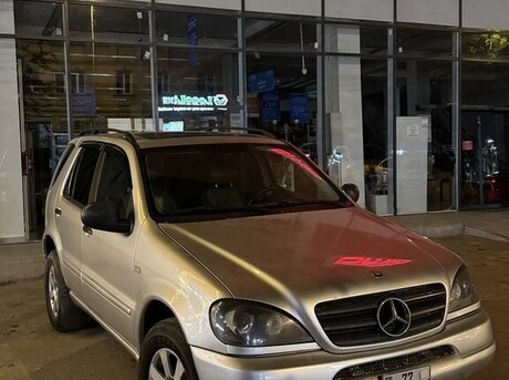 Mercedes ML 320