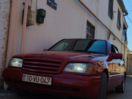 Mercedes C 180