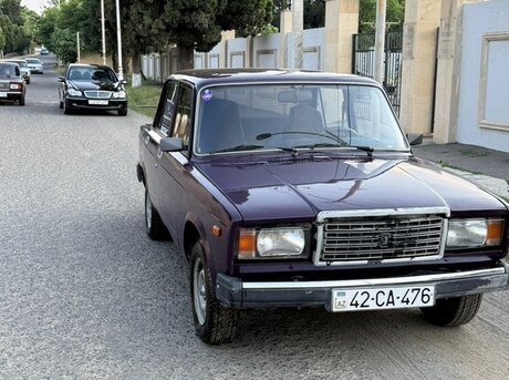 LADA (VAZ) 2107