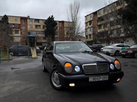 Mercedes E 320 4MATIC