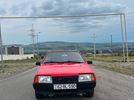 LADA (VAZ) 2108