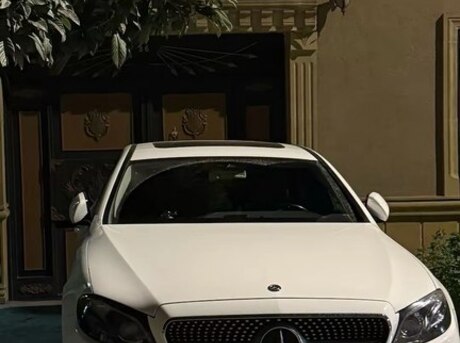 Mercedes E 220 d 4MATIC