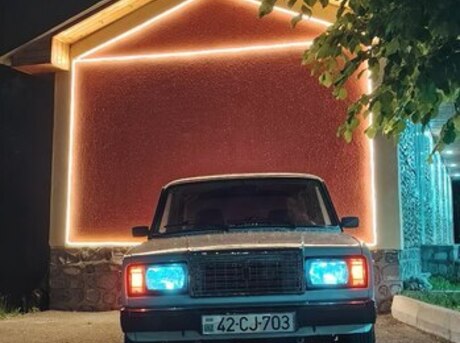 LADA (VAZ) 2107