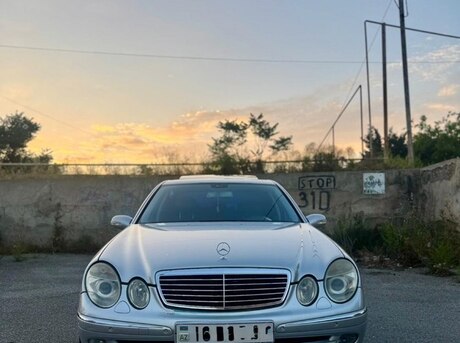 Mercedes E 270