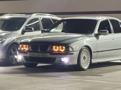 BMW 523