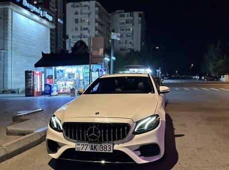 Mercedes E 300