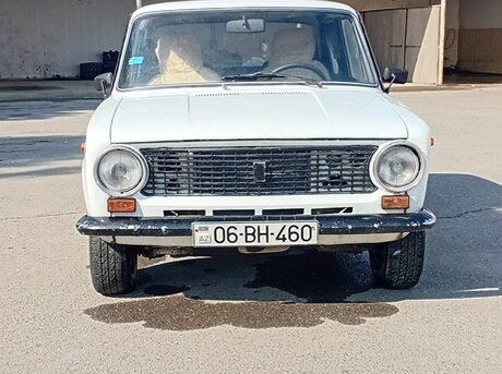 LADA (VAZ) 21011