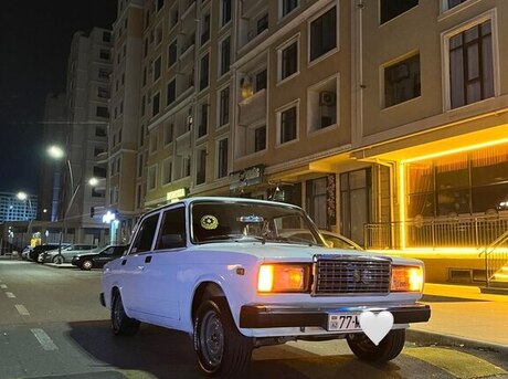 LADA (VAZ) 2107