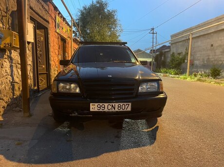 Mercedes C 220