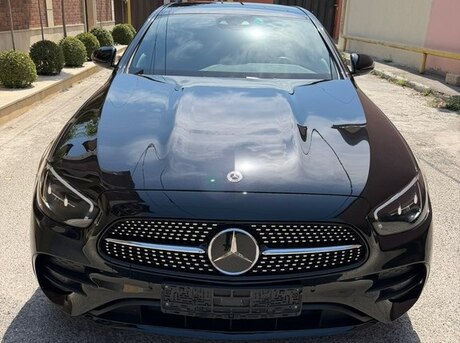 Mercedes E 300 e