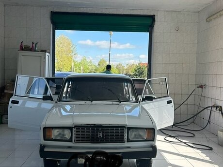 LADA (VAZ) 2107