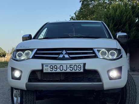 Mitsubishi L200
