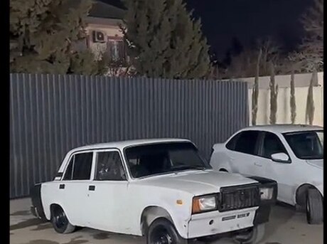 LADA (VAZ) 2107