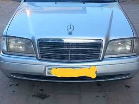 Mercedes C 180