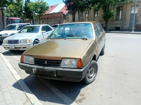 LADA (VAZ) 21099
