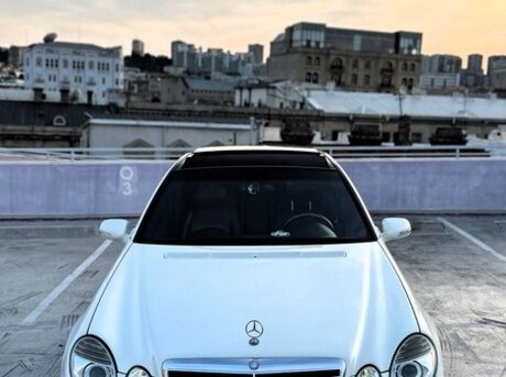 Mercedes E 230
