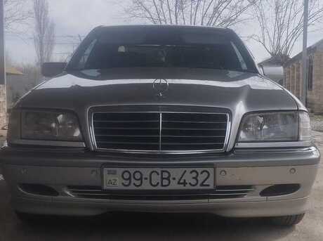 Mercedes C 180