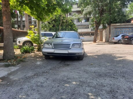 Mercedes C 180