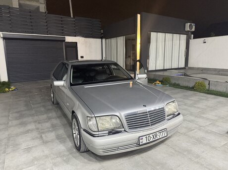 Mercedes S 320