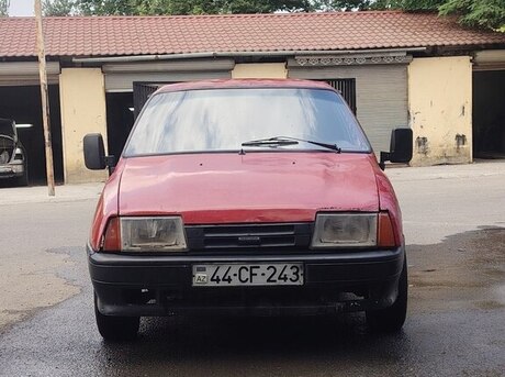 Moskvich 2335