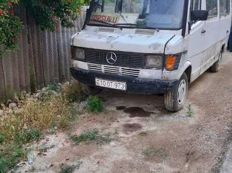 Mercedes 208 D