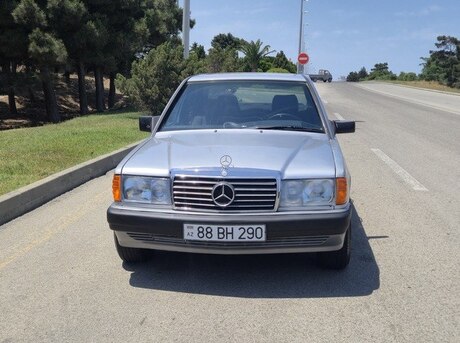 Mercedes 190